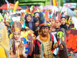 Pawai Budaya HUT Dharmasraya ke-20 Berlangsung Meriah