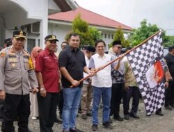 BUPATI DHARMASRAYA LEPAS PENDISTRIBUSIAN LOGISTIK PEMILU