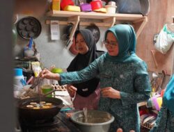 Pj Ketua TP PKK Lakukan Pembinaan UP2K Tanah Hitam