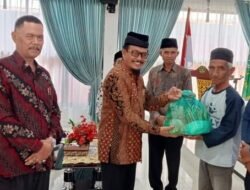 Kankemenag Bagikan Sembako dan Takjil Tahap Awal