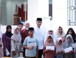 WAWAKO SOLOK BERIKAN SANTUNAN ANAK YATIM DAN BUKA BERSAMA MASYARAKAT