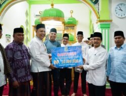 BUPATI SOLOK KUNJUNGI MESJID RAYA SINGKARAK DALAM TSR