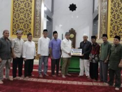 TSR Pemko Payakumbuh Serahkan Bantuan ke Masjid-Mesjid Rp.325 Juta
