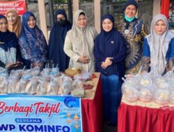 DWP DISKOMINFO KOTA SOLOK GELAR AKSI SOSIAL BERBAGI TAKJIL.