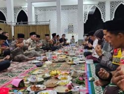 Bupati Hadiri Buka Bersama & Beri Santunan  Anak Yatim