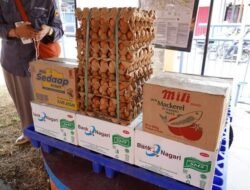 Bank Nagari Serahkan Bantuan Sembako