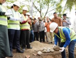 Bupati Eka Putra Letakkan Batu Pertama