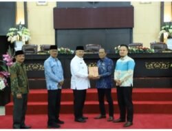 WAKO SOLOK SAMPAIKAN LKPJ WALIKOTA SOLOK TAHUN 2023