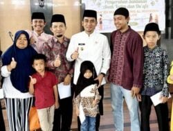 ANAK YATIM DAN DU’AFA SEKITAR MASJID AGUNG AL MUHSININ KOTA SOLOK TERIMA BANTUAN