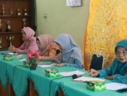 TP-PKK KOTA SOLOK RAPAT PERSIAPAN PENILAIAN LOMBA