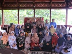 WAKO SOLOK SERTA ISTRI TERIMA KUNJUNGAN GURU & PENSIUNAN GURU