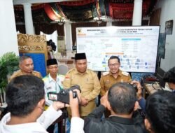 BUPATI SUHATRI BUR BERSAMA ROMBONGAN DISAMBUT BUPATI TANAH DATAR