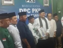 Richi Aprian Kembalikan blangko Balon Bupati ke PKB