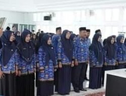 28 Penjabat Fungsional Dilantik, 22 Pensiunan Terima Penghargaan