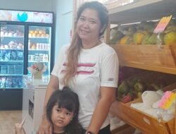 FRUIT STATION PADANG BUKA PERDANA DI JALAN ALAI PARAK KOPI PADANG MENYEDIAKAN BERANEKA RAGAM BUAH IMPOR DAN LOKAL
