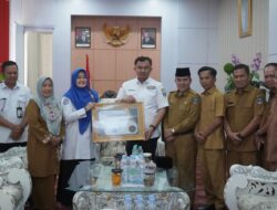 Pemkab Dharmasraya Terima Penghargaan Dari BPJS