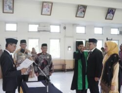 Bupati Safaruddin Lantik Kepala Disdukcapil