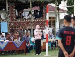 KETUA TP-PKK EMIKO EPYARDI ASDA HADIRI TURNAMEN VOLLY BALL