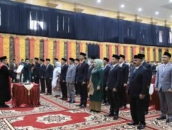 20 ORANG ANGGOTA DPRD KOTA SOLOK DILANTIK