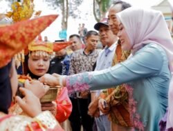 KETUA TP-PKK KABUPATEN SOLOK HADIRI ORIENTASI KETERAMPILAN DASAR KADER POSYANDU