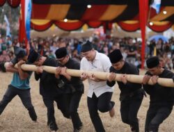 WAWAKO SOLOK IKUTI PERMAINAN ANAK NAGARI