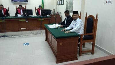 TERDAKWA AP DISIDANGKAN DALAM KASUS SOSIALISAKAN PASLON BUPATI