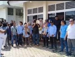 AKSI DAMAI BERLANGSUNG DI BAWASLU
