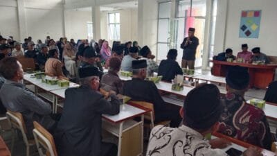 MASYARAKAT MENOLAK PROYEK PEMBANGUNAN PLTS