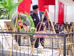Anjangsana ke Makam PJ Bupati Pertama, Kenang Perjuangan Ahmad Munawar Untuk Dharmasraya