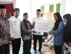 MEMERIAHKAN HARI JADI, BAZNAS KOTA SOLOK SALURKAN   Rp. 270.689.000