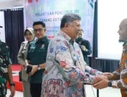 WAKO  HADIRI PELANTIKAN IDI CABANG KOTA SOLOK