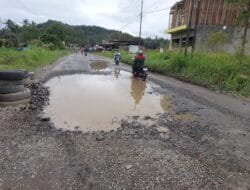 JALAN RUSAK DI TANAH DATAR