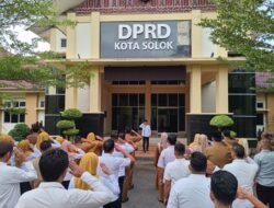 KETUA DPRD KOTA SOLOK PIMPIN APEL DI LINGKUP SEKRETARIAT DPRD