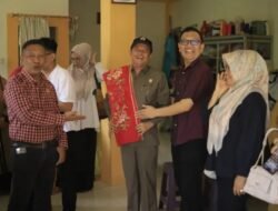 KETUA DAN ANGGOTA KOMISI 1 DPRD KOTA SOLOK KUNJUNGI  UMKM