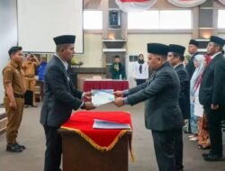 WABUP SOLOK LANTIK DAN AMBIL SUMPAH JABATAN SEJUMLAH PIMPINAN TINGGI PRATAMA, ADMINISTRATOR DAN PENGAWAS