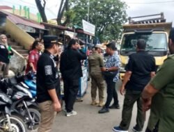 PEMKO SOLOK TERTIBKAN PEDAGANG  KAKI LIMA