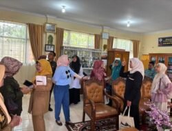 Pembinaan Karakter Anak, TP-PKK Kota Kunjungi SMPN 4