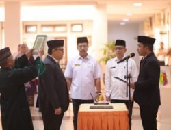 WAKO SOLOK LANTIK DAN AMBIL SUMPAH PJ SEKDA KOTA SOLOK Dr.DESMON