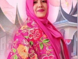 Dukungan Khusus Ibu Bidan Desti Syofian untuk Sabar AS