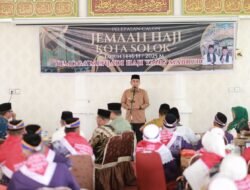 WAKO LEPAS KEBERANGKATAN 107 ORANG JAMAAH HAJI