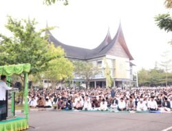 Wawako Payakumbuh Om Zet Ajak Masyarakat Jadikan Momentum Idul Adha Sebagai Semangat Pengorbanan