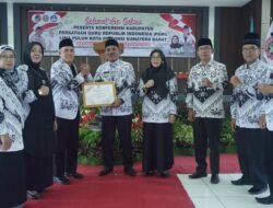Hj. Indrawati Kembali Terpilih Pimpin PGRI Limapuluh Kota
