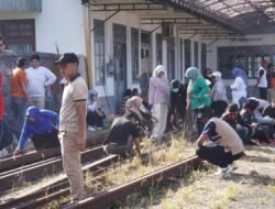 Pemko Gelar Papa Goro di Stasiun Kereta Api