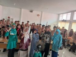 PNP Latih Siswa SMA 6 Padang Kuasai Bahasa Asing Lewat Metode Audio-Visual