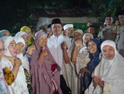 Bupati Solok Jon Firman Pandu Ikuti Subuh Berjamaah