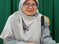 Perempuan Inspiratif : Dr. Variyetmi Wira, Pilar Mutu Vokasi Sumatera Barat