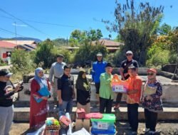 PMI Bukittinggi Distribusikan Bantuan Korban Kebakaran