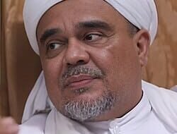Habib Rizieq Minta Umat Tak Terpancing Demo, Serukan Tunggu Komando