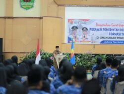 Wako Solok Ramadhani Kirana Putra Serahkan 187 SK PPPK