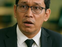 Laser Audit Menkeu Purbaya: MBG 71 Triliun, Tapi Anak-anak Makan Ikan Berulat?